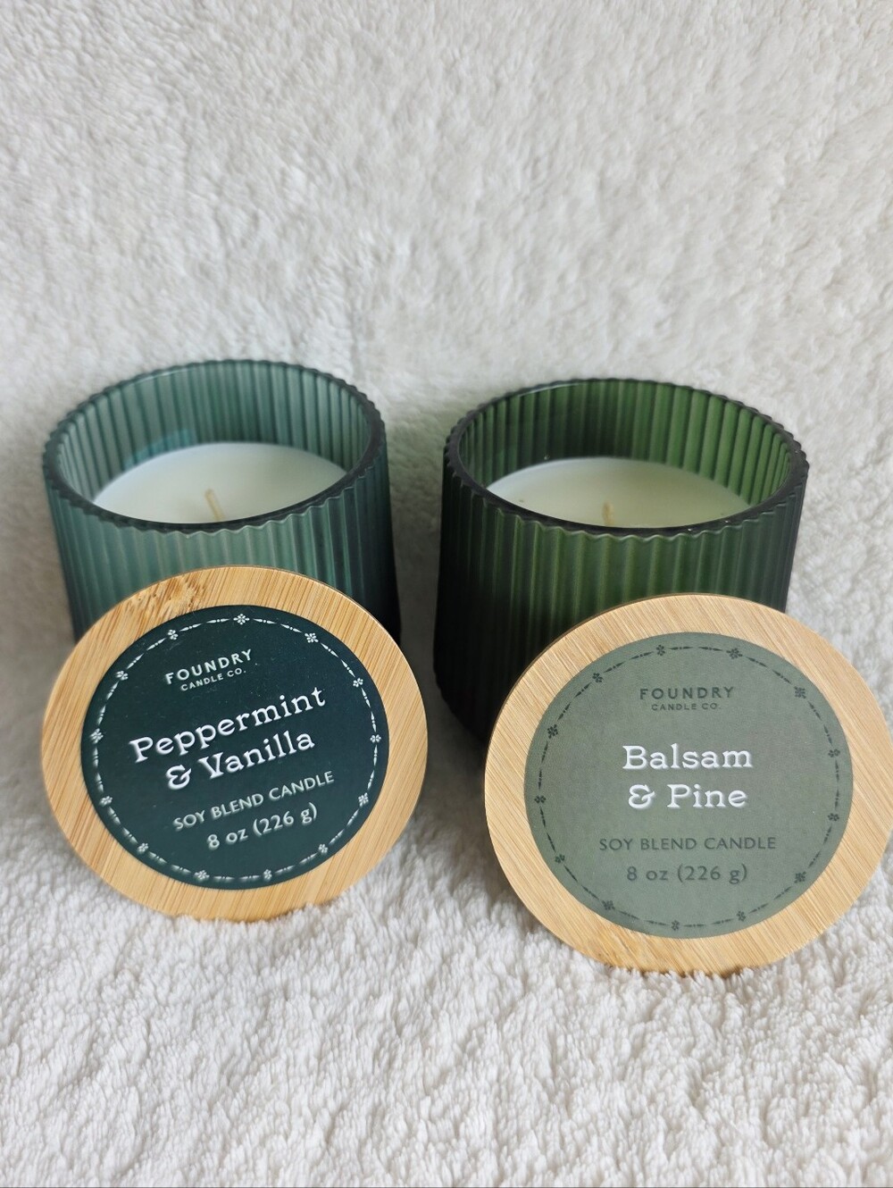New Peppermint Vanilla & Balsam pine Ribbed Glass Candle 8 oz with Wood Lid set
